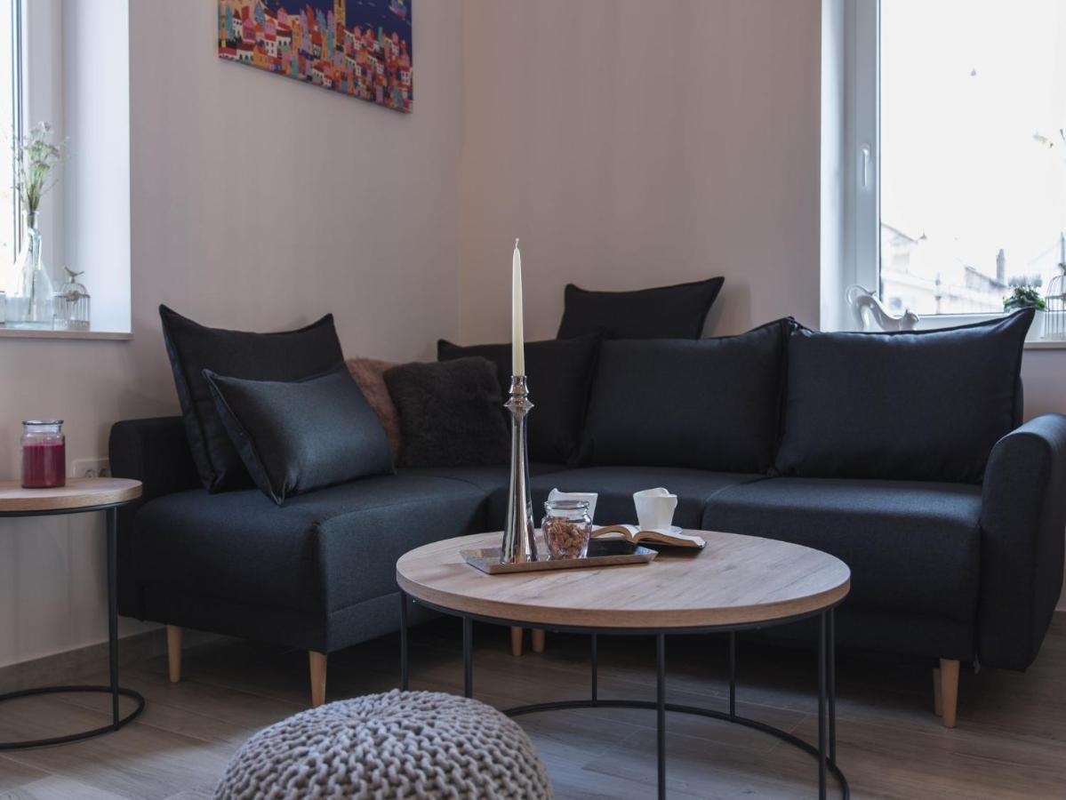 Apartment Fiora Kaštela エクステリア 写真
