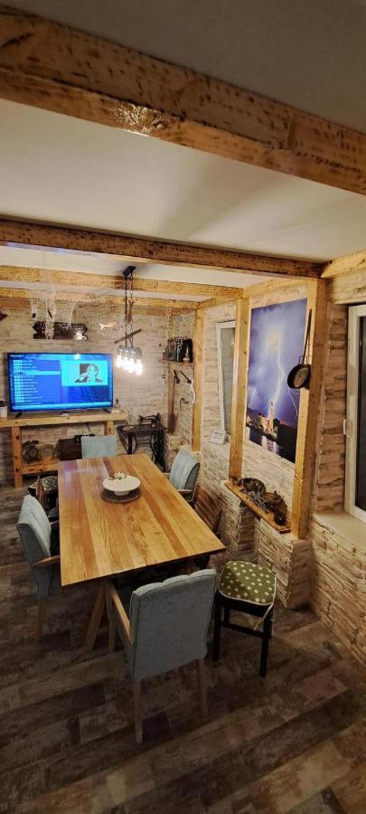 Apartment Fiora Kaštela エクステリア 写真