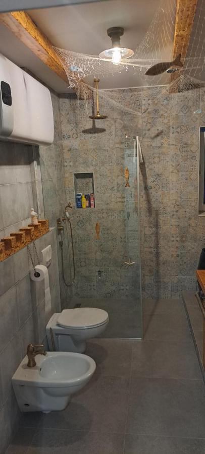 Apartment Fiora Kaštela エクステリア 写真